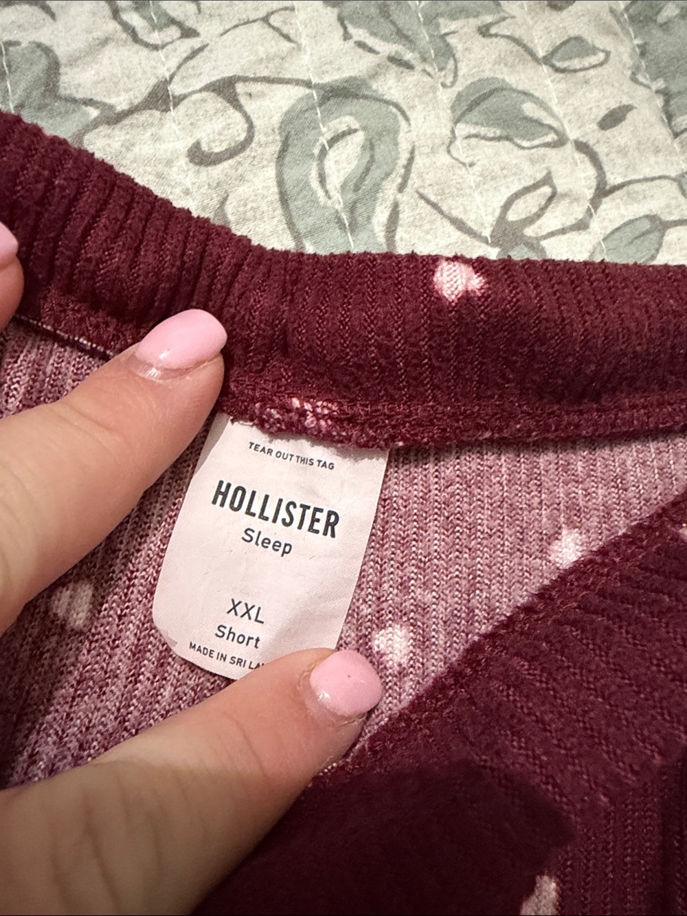 Hollister Maroon Knit Pajama Pants with Pink Heart Print - Picture 2 of 2